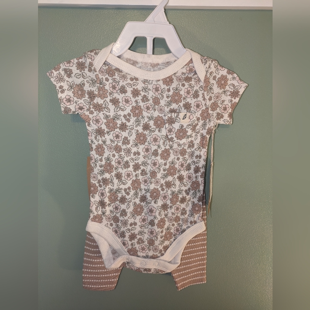 NWT 2 piece set